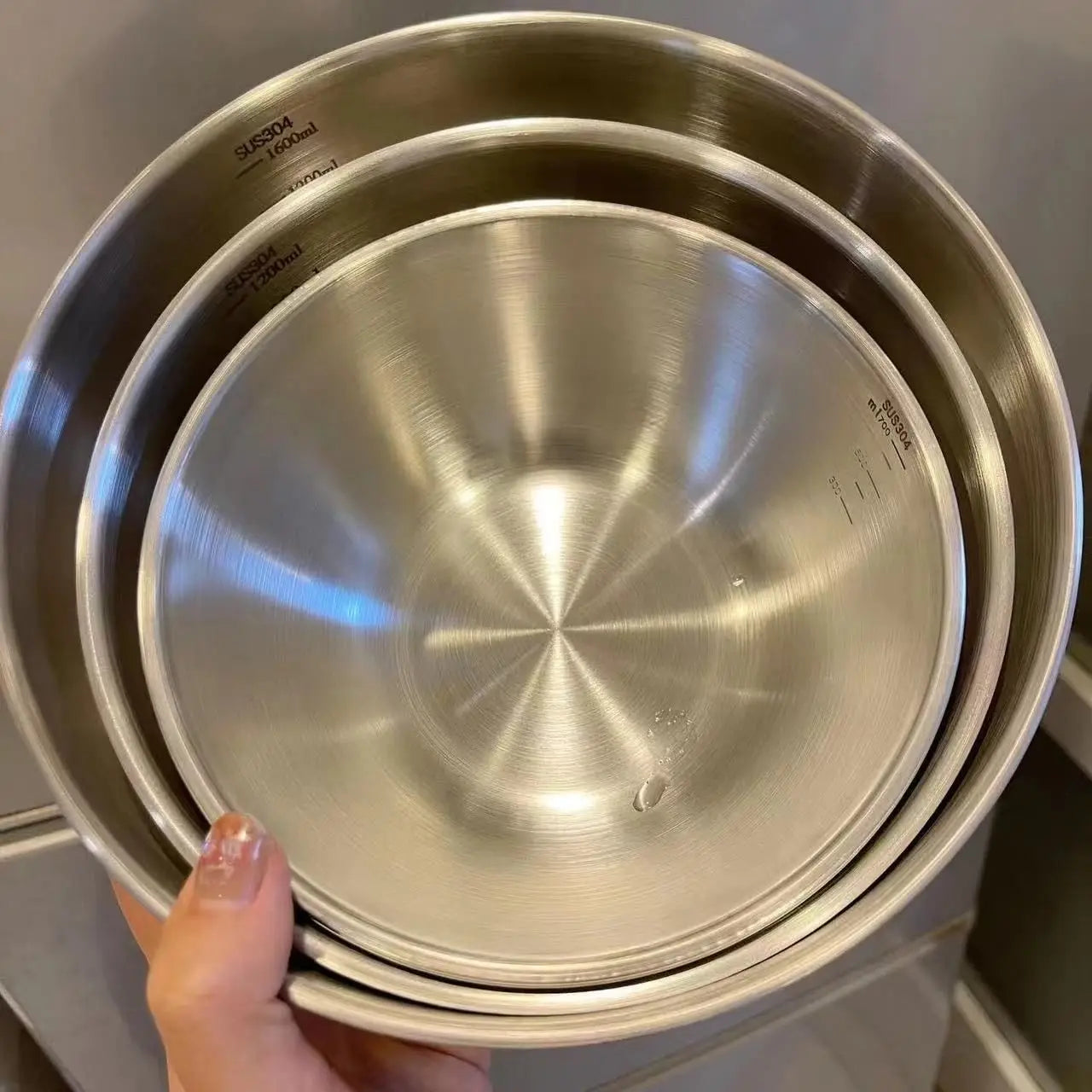 Color: Pink - 1-3 Stainless Steel Bowl Set With Scale For Cooking Baking Food Storage Large Capacity Mixing Bowls For Home Kitchen Essentials